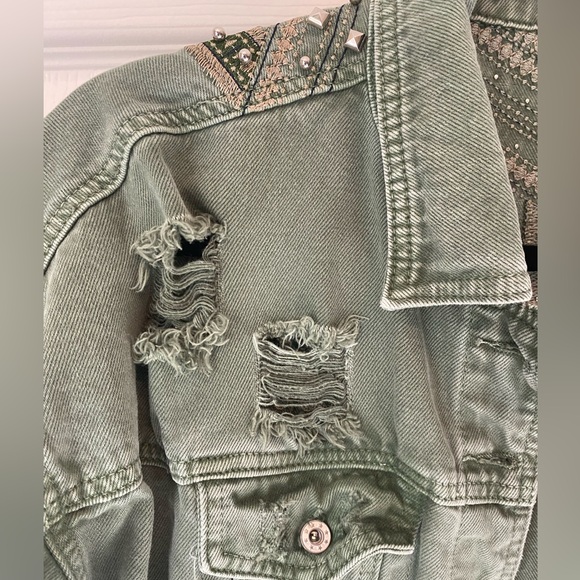 Denim Jacket Green Fringe Studs Sequins Embroidered Distressed - Picture 4 of 12